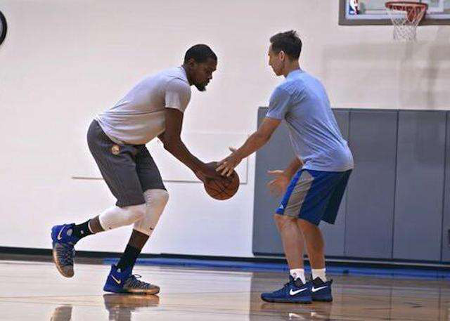 历史由拼搏 历史由拼搏