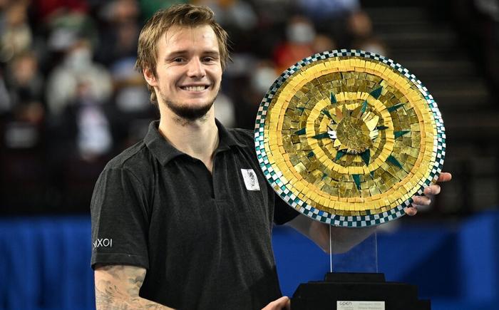 卫群提供 卫群提供