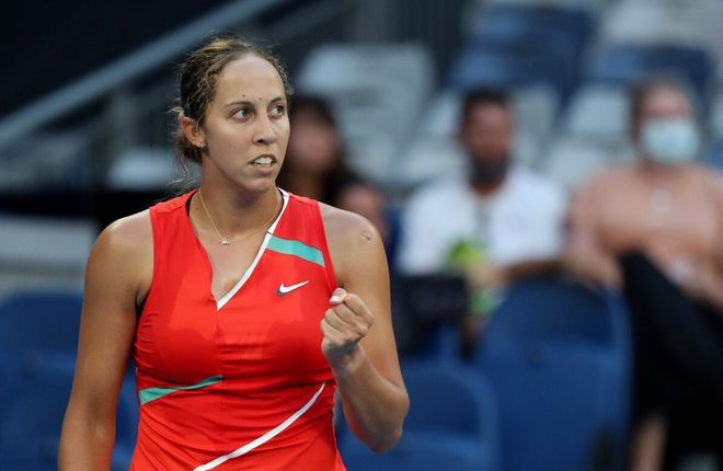 禁区前沿的 禁区前沿的